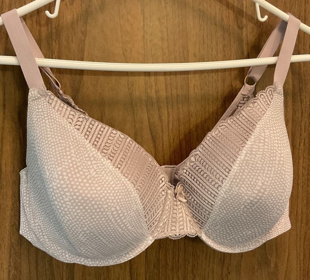 Maidenform Comfort Devotion Lace Bra 38DD Beige White